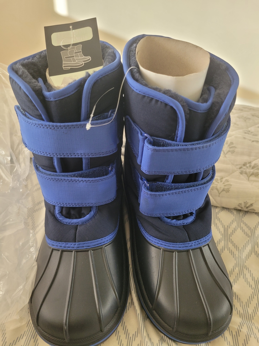 Children's Place Y Size 2 Double-Strap Snow Boots